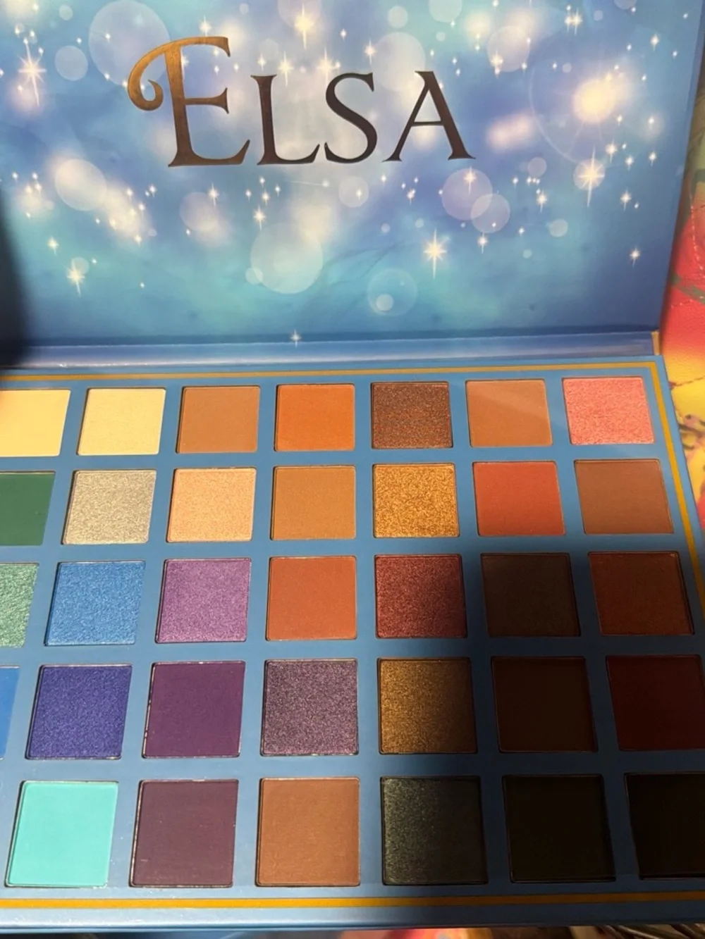 Beauty Creations Elsa Blue Sparkle Eyeshadow Palette Box